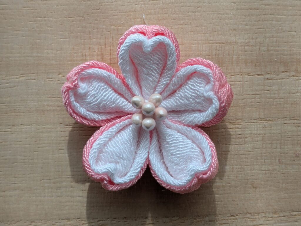 二重丸つまみの桜の完成