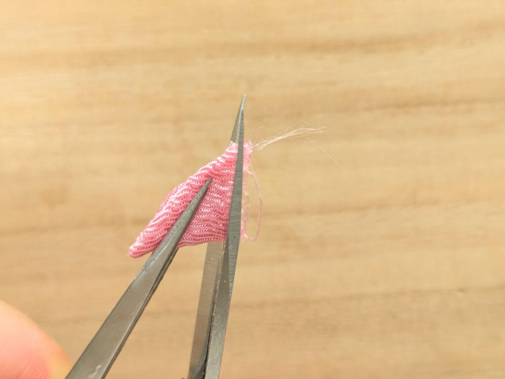 剣裏返しの作り方6,布をカットする